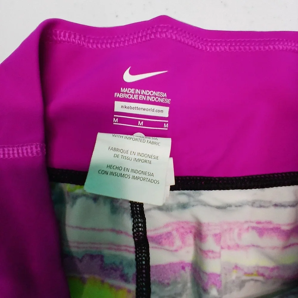 Nike Cropped Leggings Medium‎ Pink Neon Yellow Abstract Stripe Sporty Gym Capris